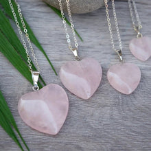 Load image into Gallery viewer, Reiki Crystal Pendant Products Natural Healing Stone Pendant Small Heart Shape Crystal Stone Pendant/Locket with Metal Chain for Reiki Healing and Crystal Healing Gemstone Size 15-20 mm Approx