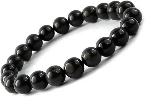 Model wearing a stylish Black Onyx bracelet to highlight its elegance and aesthetic appeal. Get to know more about the Black Onyx benefits