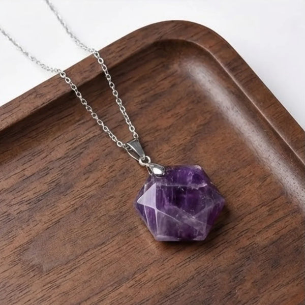 Amethyst Hexagon Pendant – Symbol of Peace, Intuition, and Rest – Perfect for Daily Wear