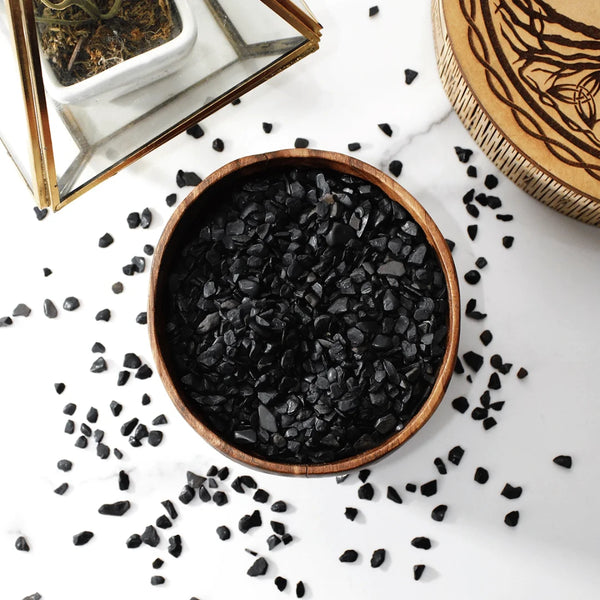 Black Agate Chips Stone – Symbol of Grounding, Courage, and Stability – Perfect for Decoration