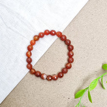 Load image into Gallery viewer, A collection of Red Sulemani Hakik bracelet showcasing different styles and sizes along with their Red Sulemani Hakik bracelet benefits.
